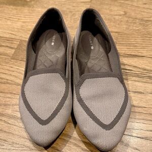 Birdie’s Pointed Toe Flats